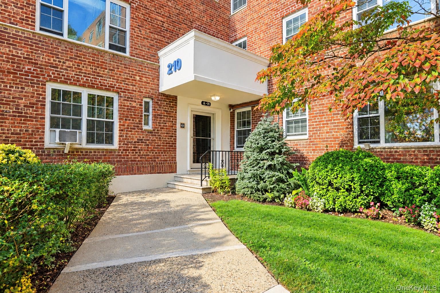 210 Pelham Road Unit: 4D, New Rochelle