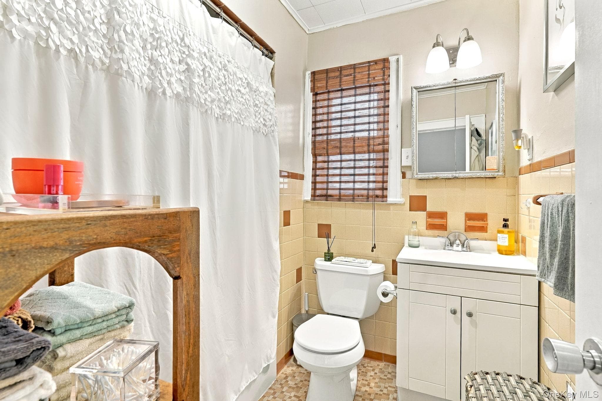 621 Kimball Avenue thumbnail 22
