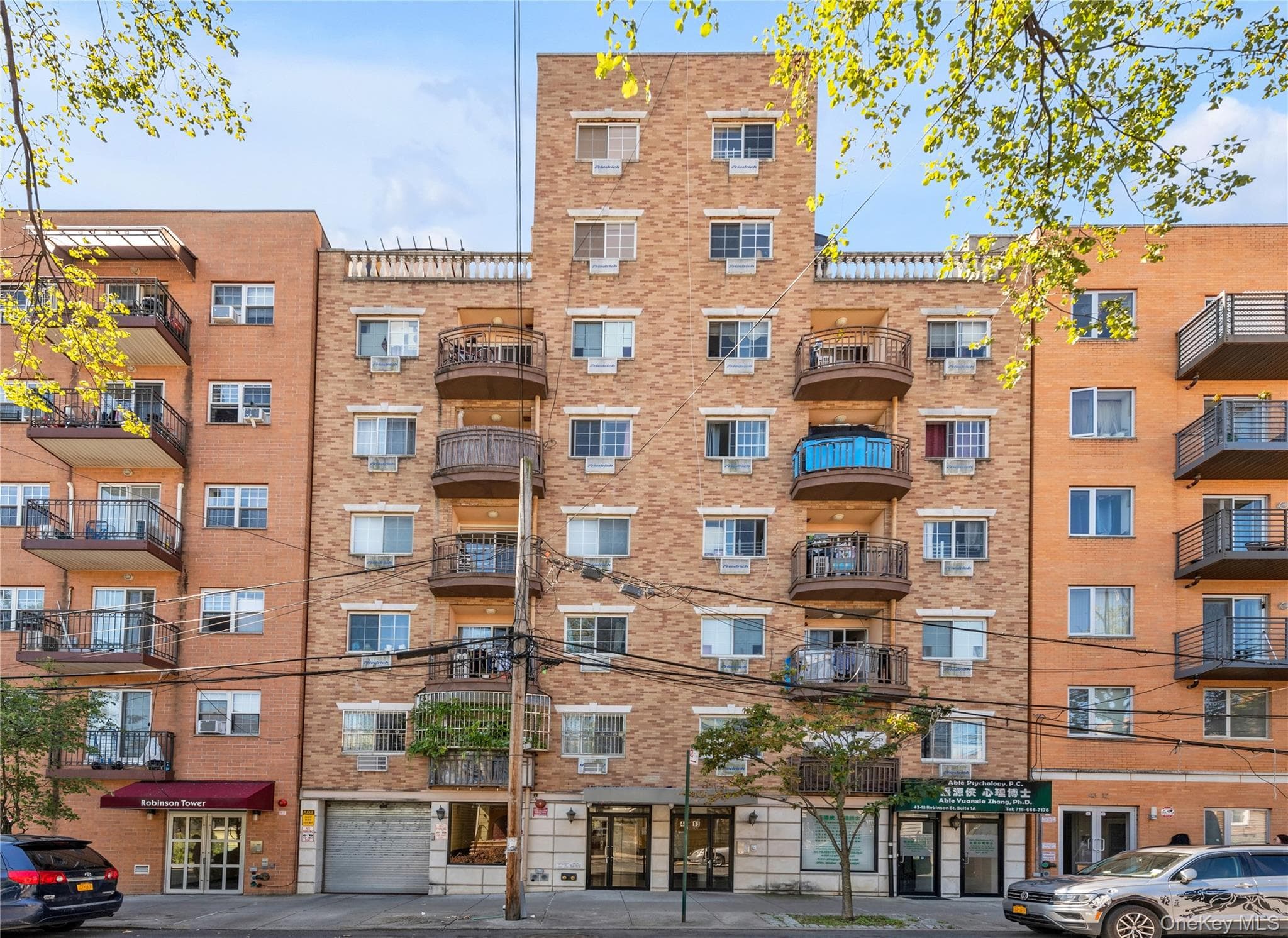 4318 Robinson Street Unit: 4D, Flushing