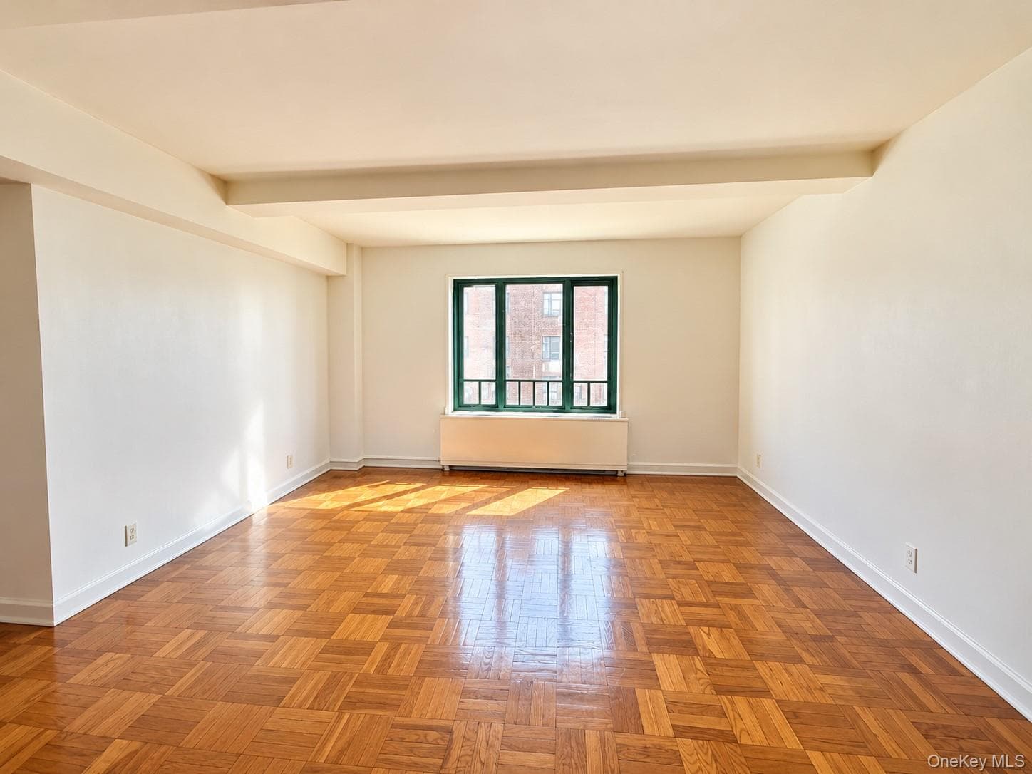 99 Metropolitan Oval Unit: 8B thumbnail 5