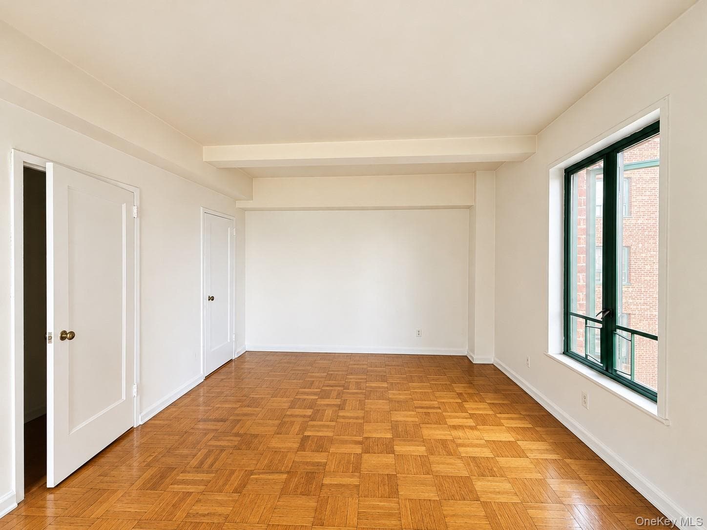 99 Metropolitan Oval Unit: 8B thumbnail 11