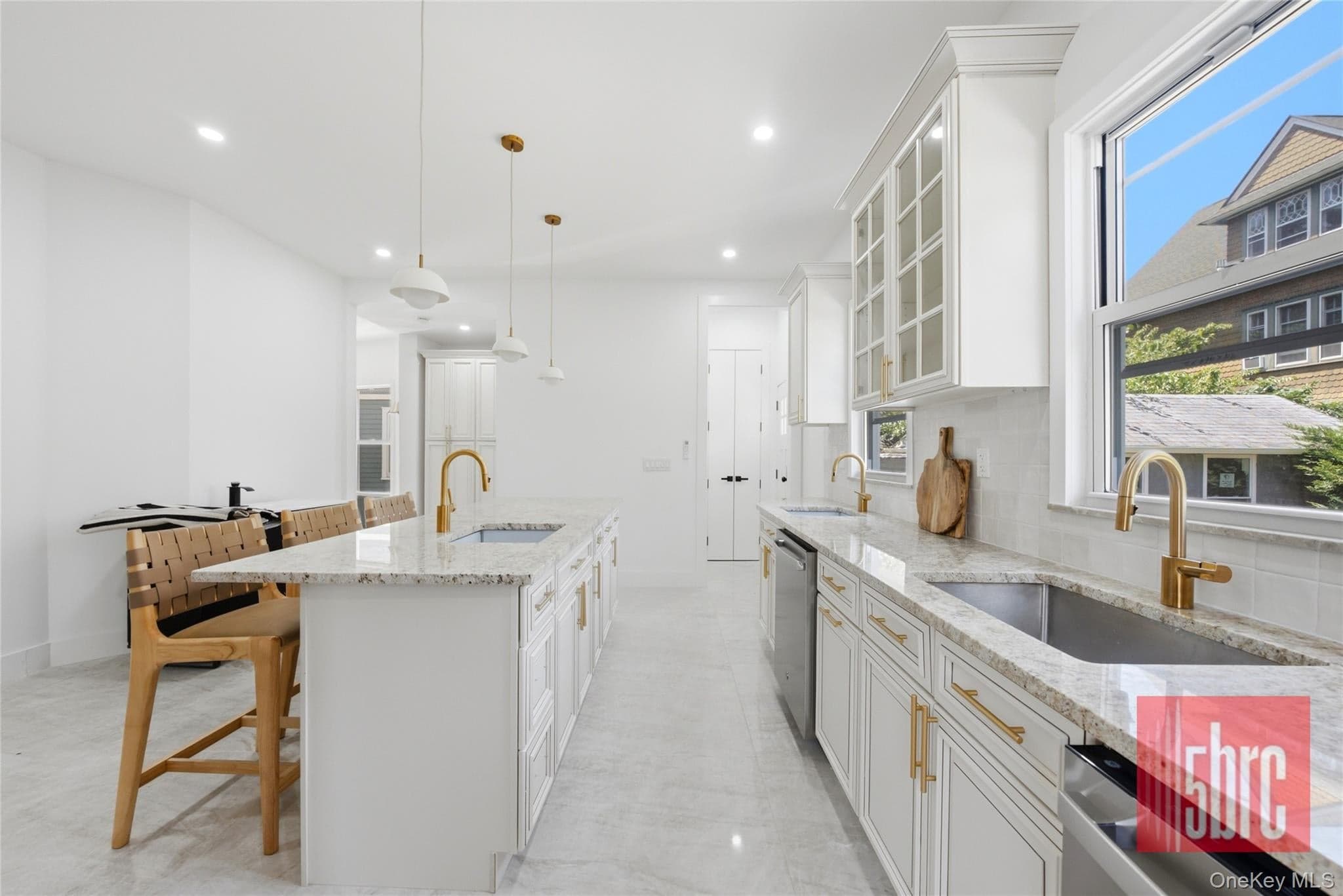 1205 Beverley Road thumbnail 15