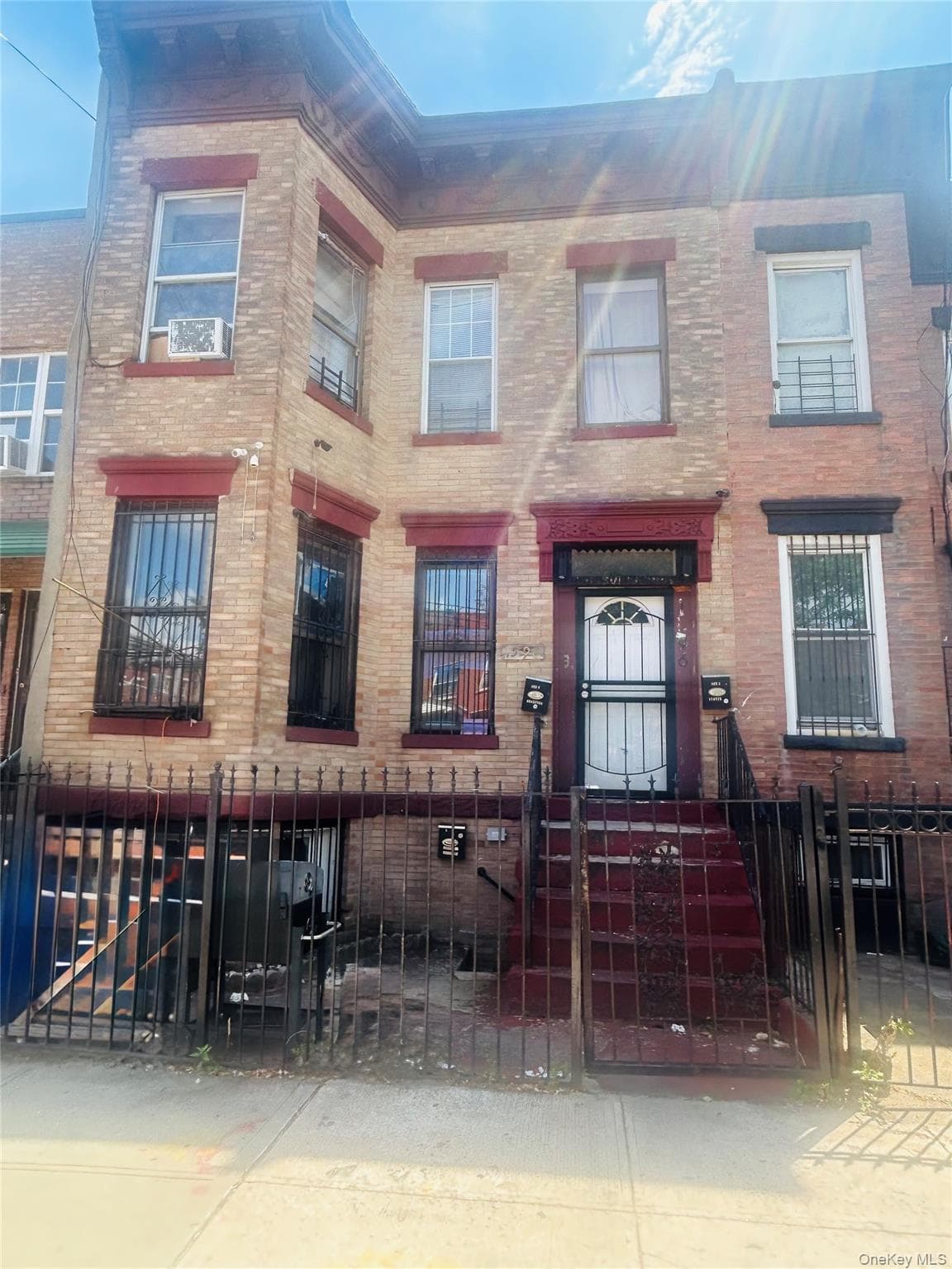 1596 Saint Marks Avenue, Brooklyn