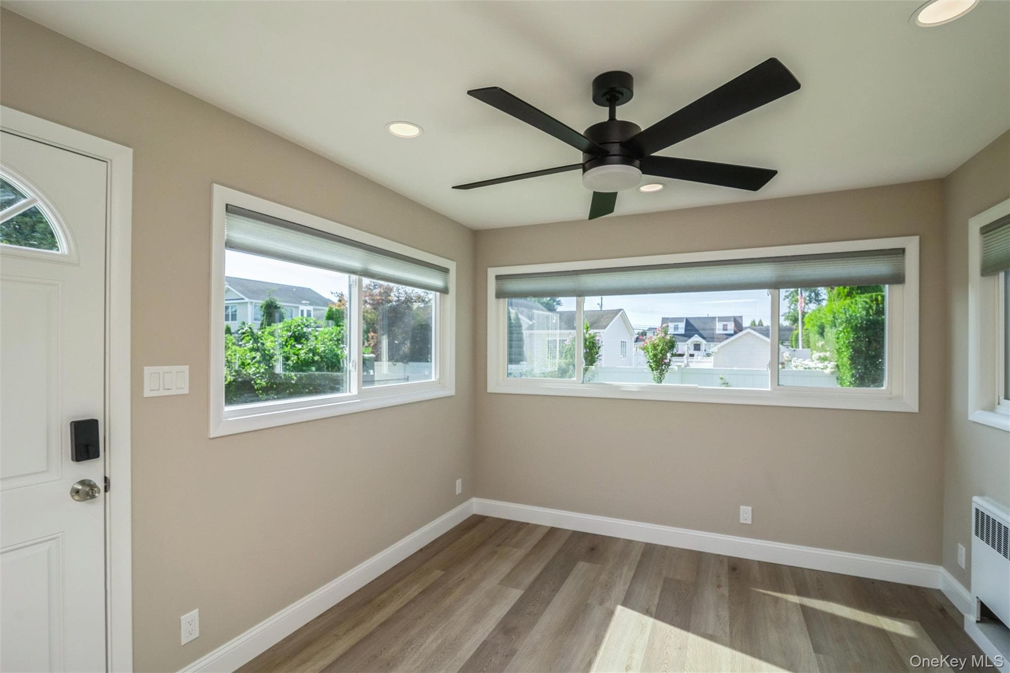 216 N Hawthorne Street thumbnail 14