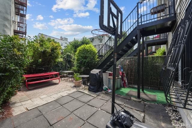 288 Cypress Avenue thumbnail 31