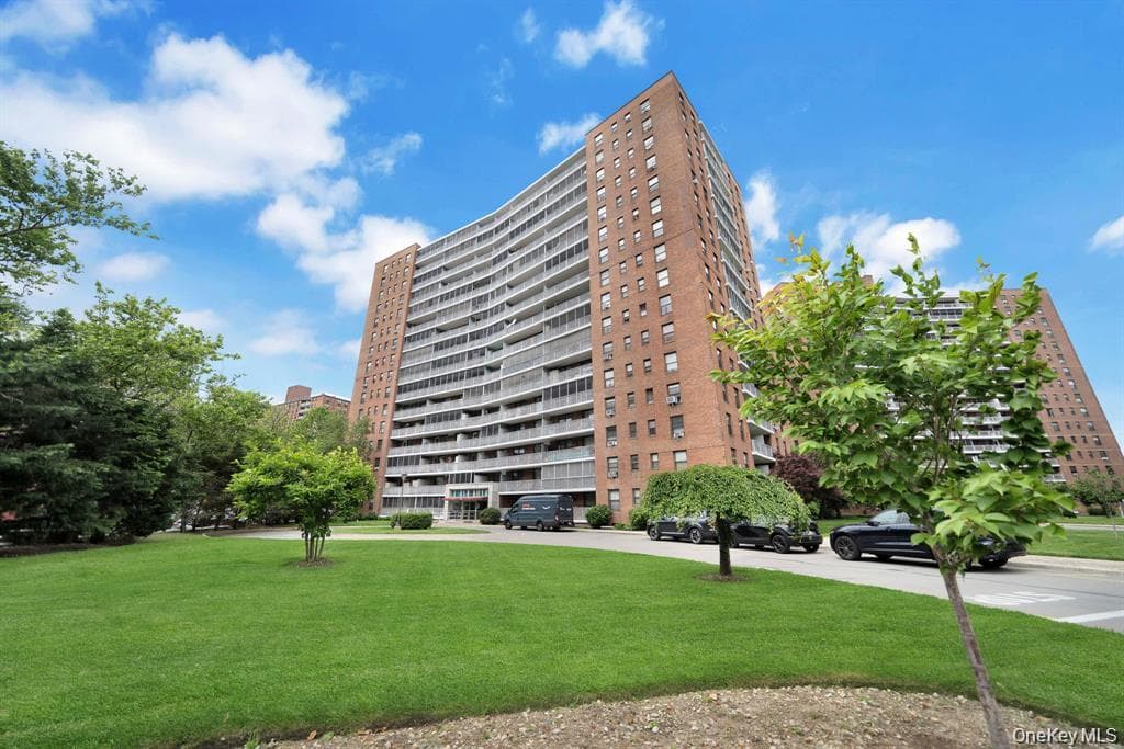 61-15 98th Street Unit: 16H thumbnail 21