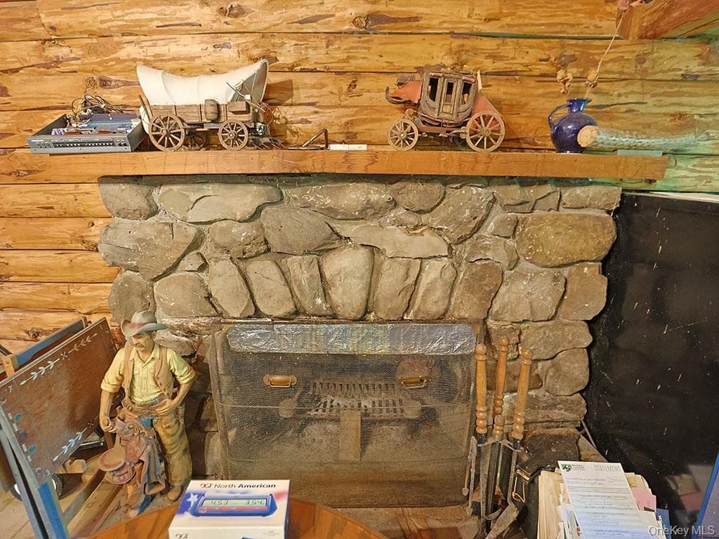 95 Angola Road thumbnail 9