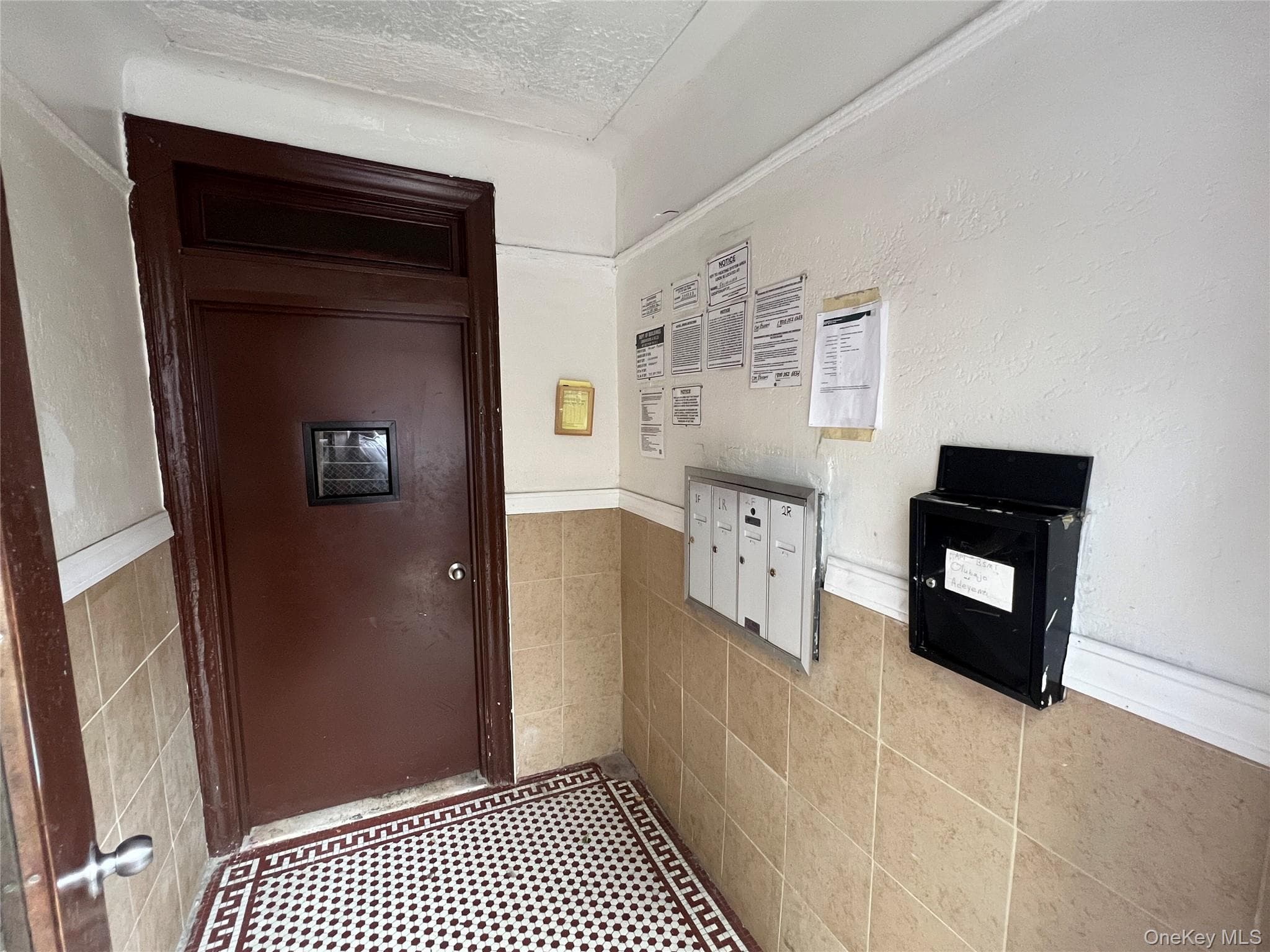 1314 Stratford Avenue thumbnail 5