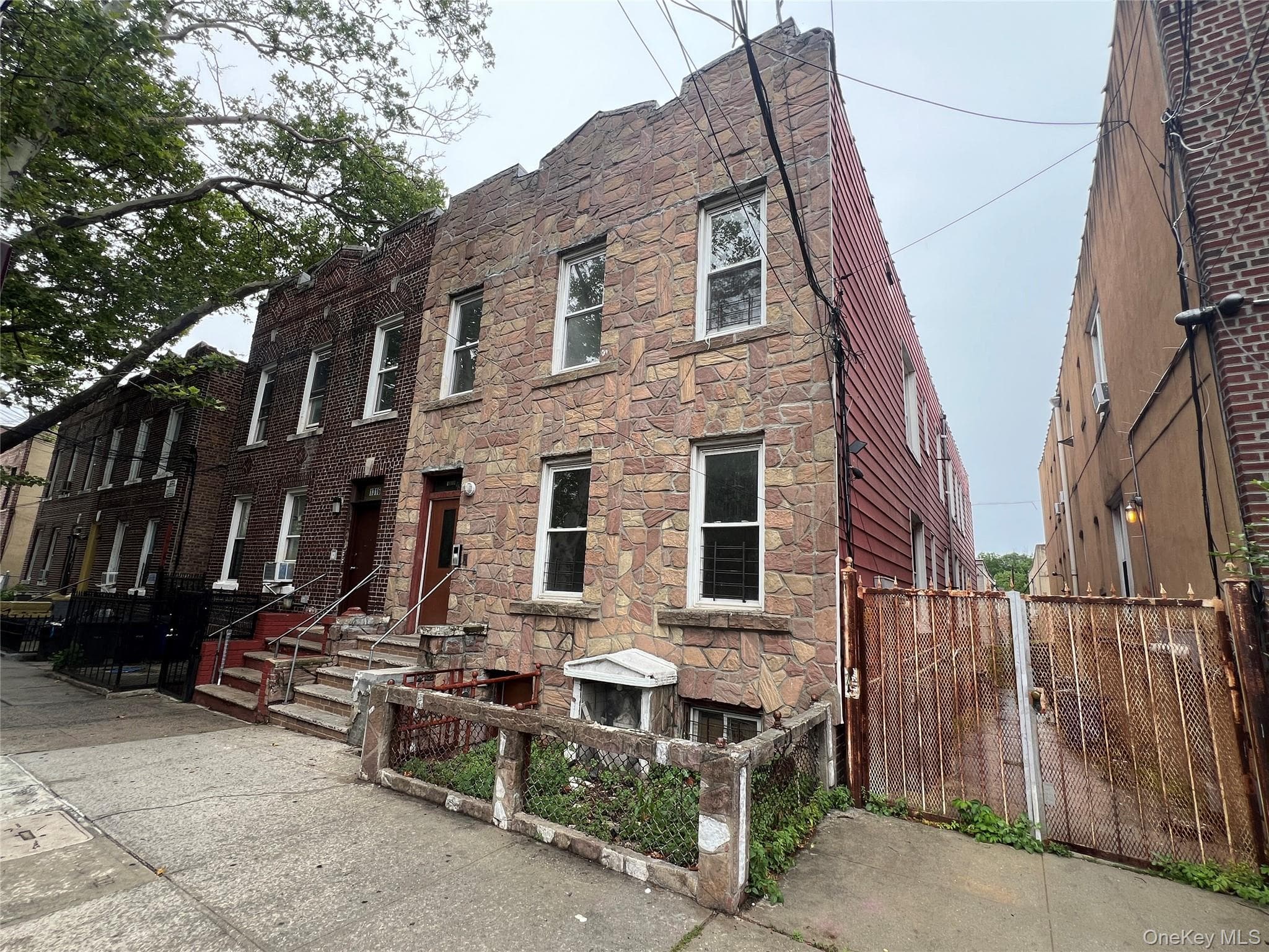 1314 Stratford Avenue thumbnail 2