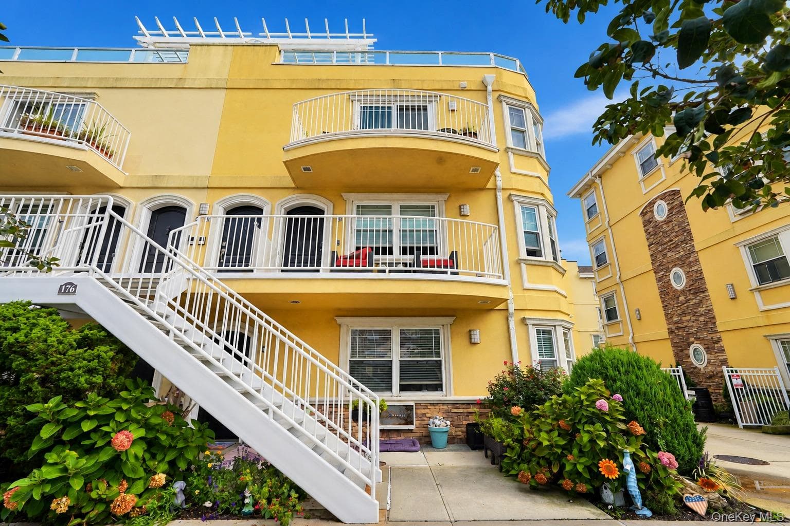 176 Beach 101st Street Unit: 4A thumbnail 2