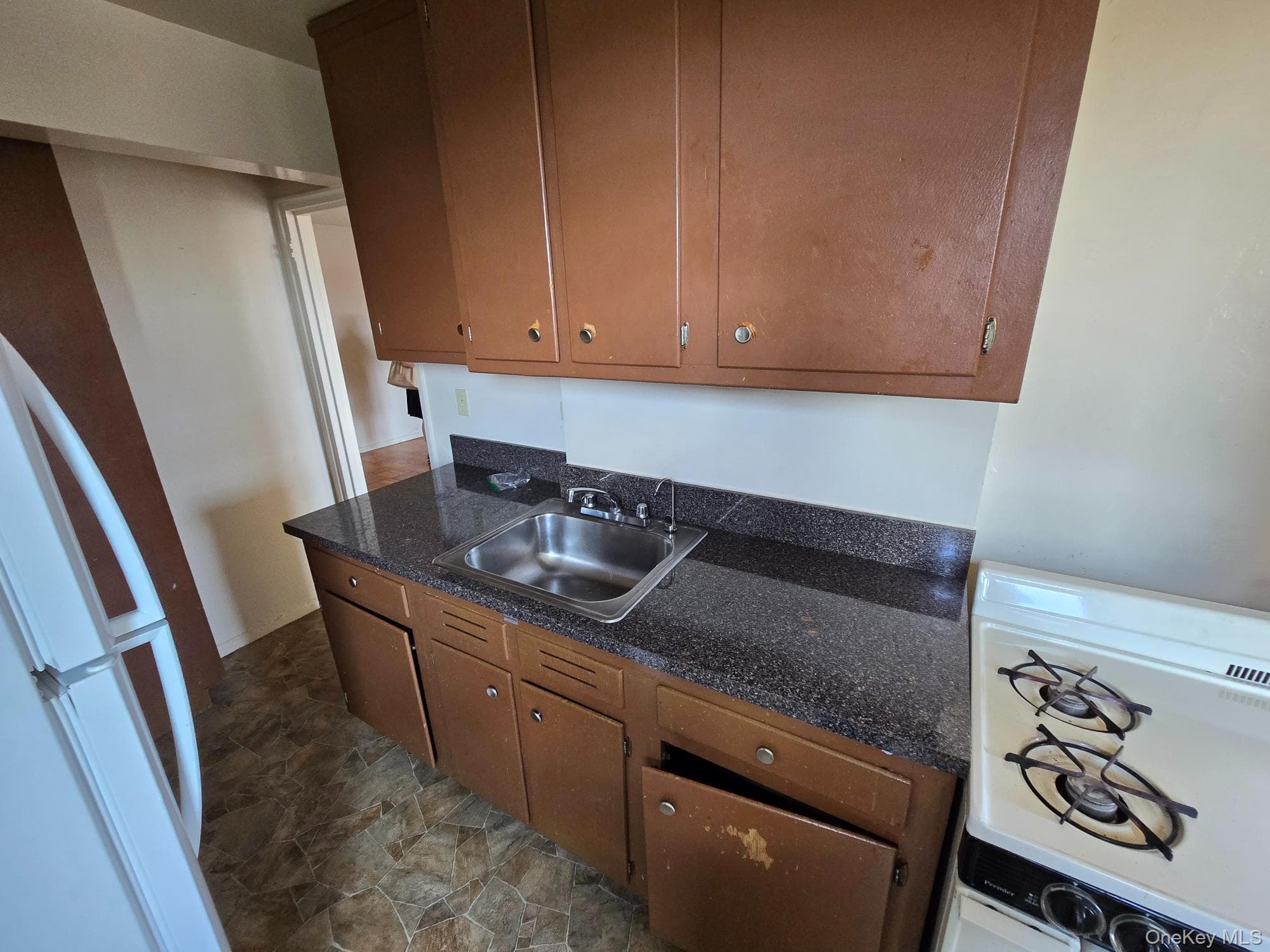 2835 Webb Avenue Unit: 8D thumbnail 4