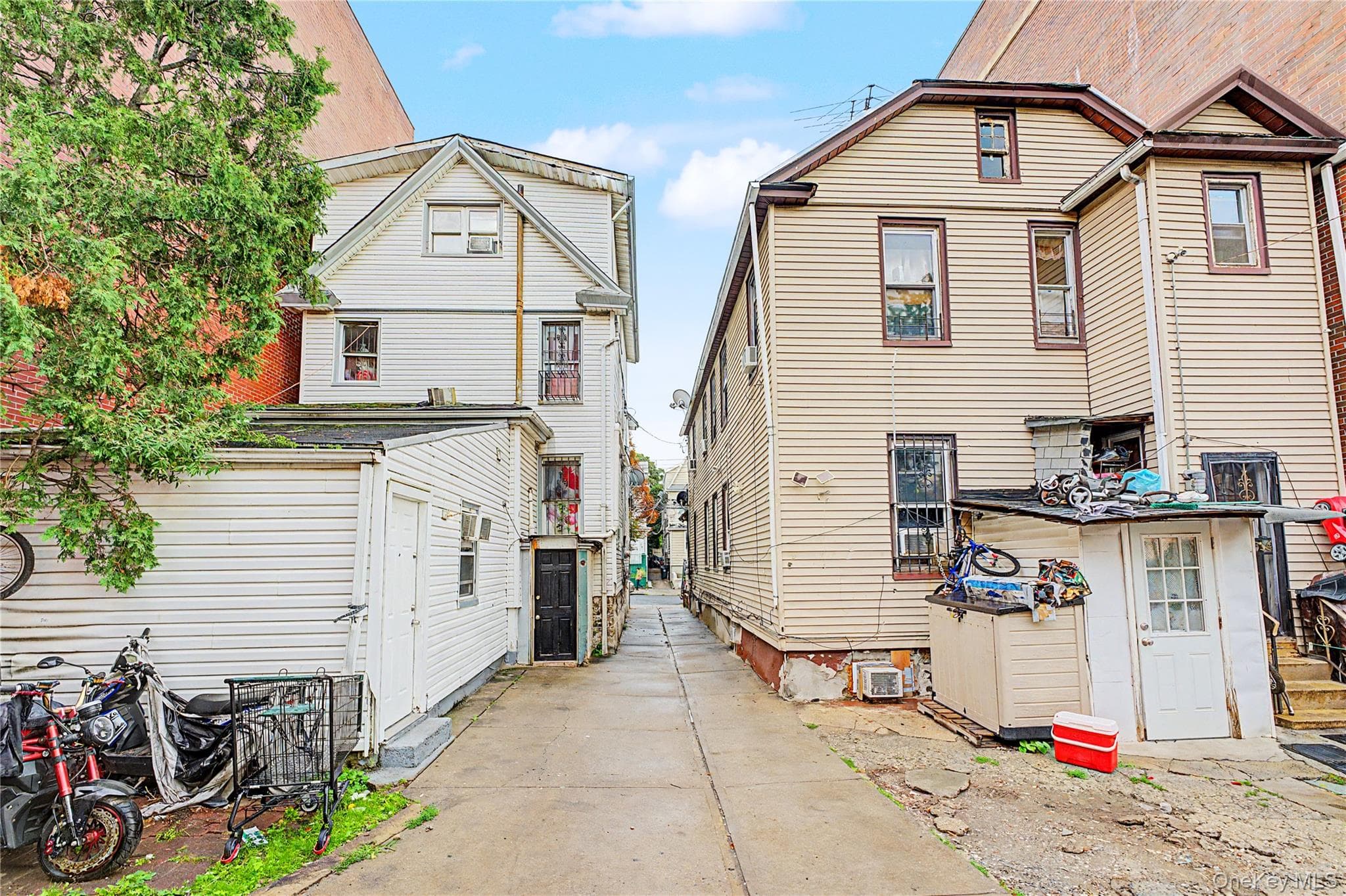 3727 111th Street thumbnail 4