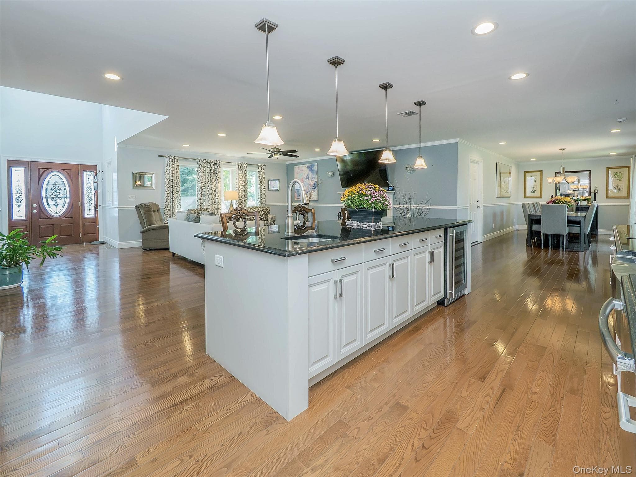 752 Kensington Court thumbnail 10