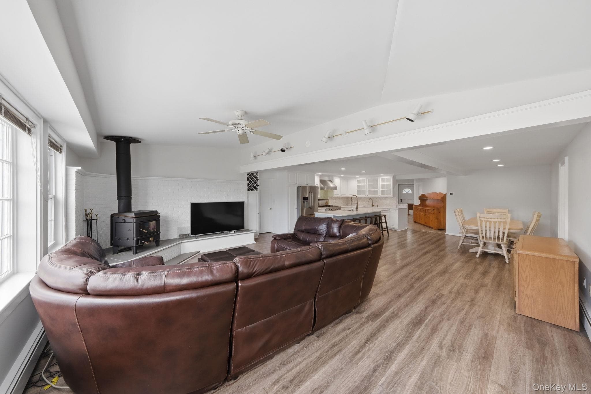60A Union Avenue thumbnail 15