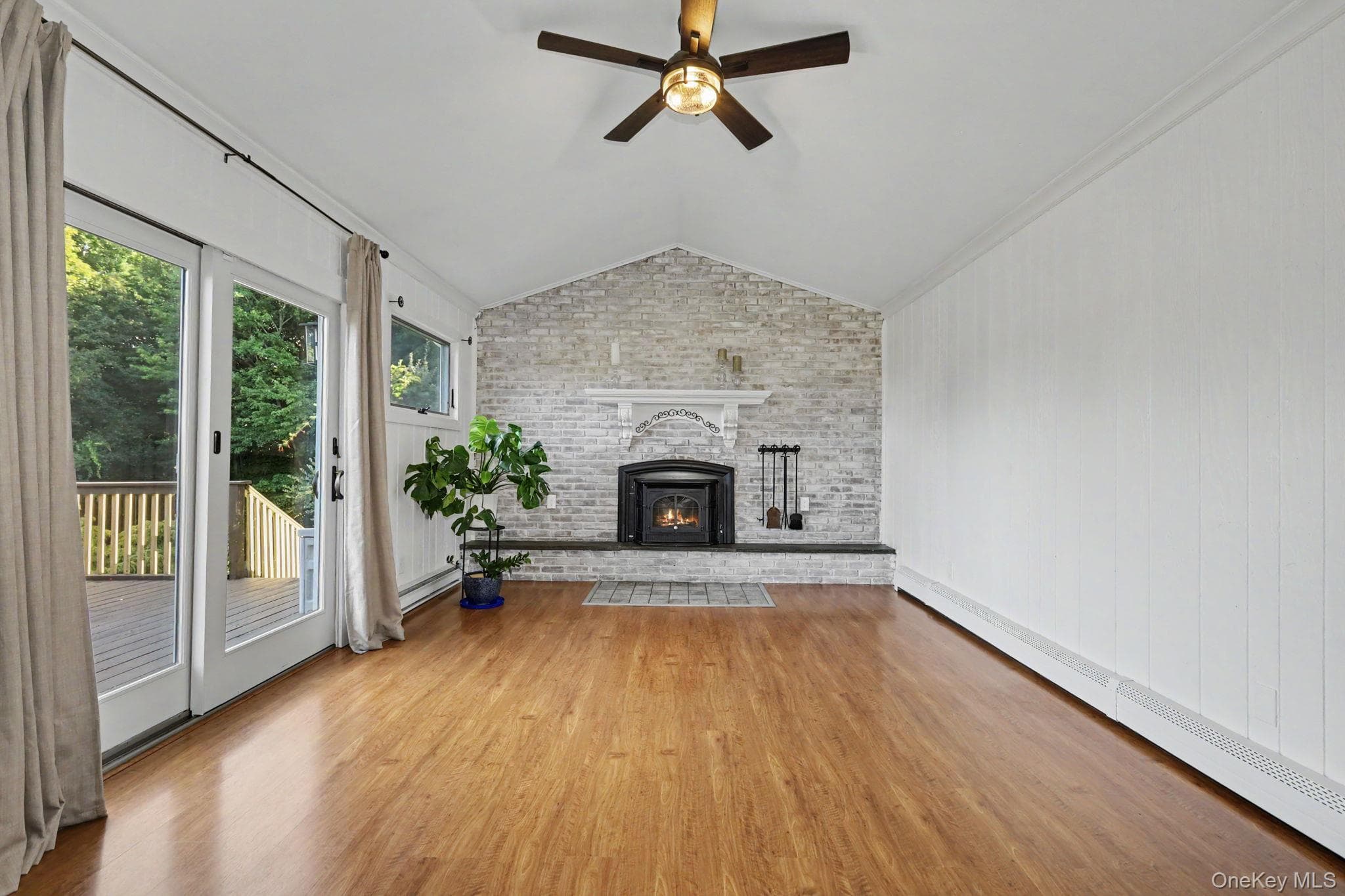 76 Eleanor Drive thumbnail 9