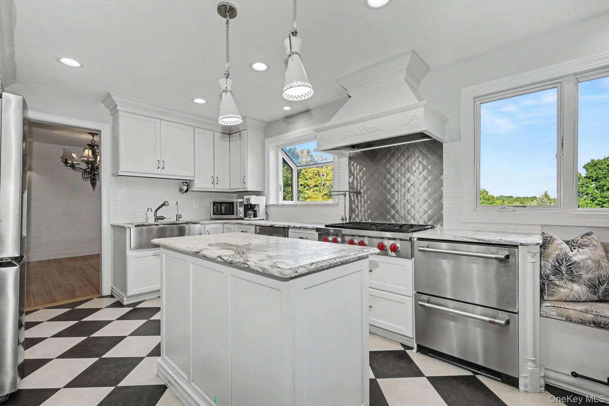 76 Eleanor Drive thumbnail 7