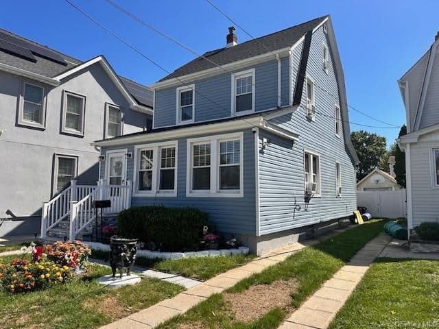 8815 Commonwealth Boulevard, Bellerose