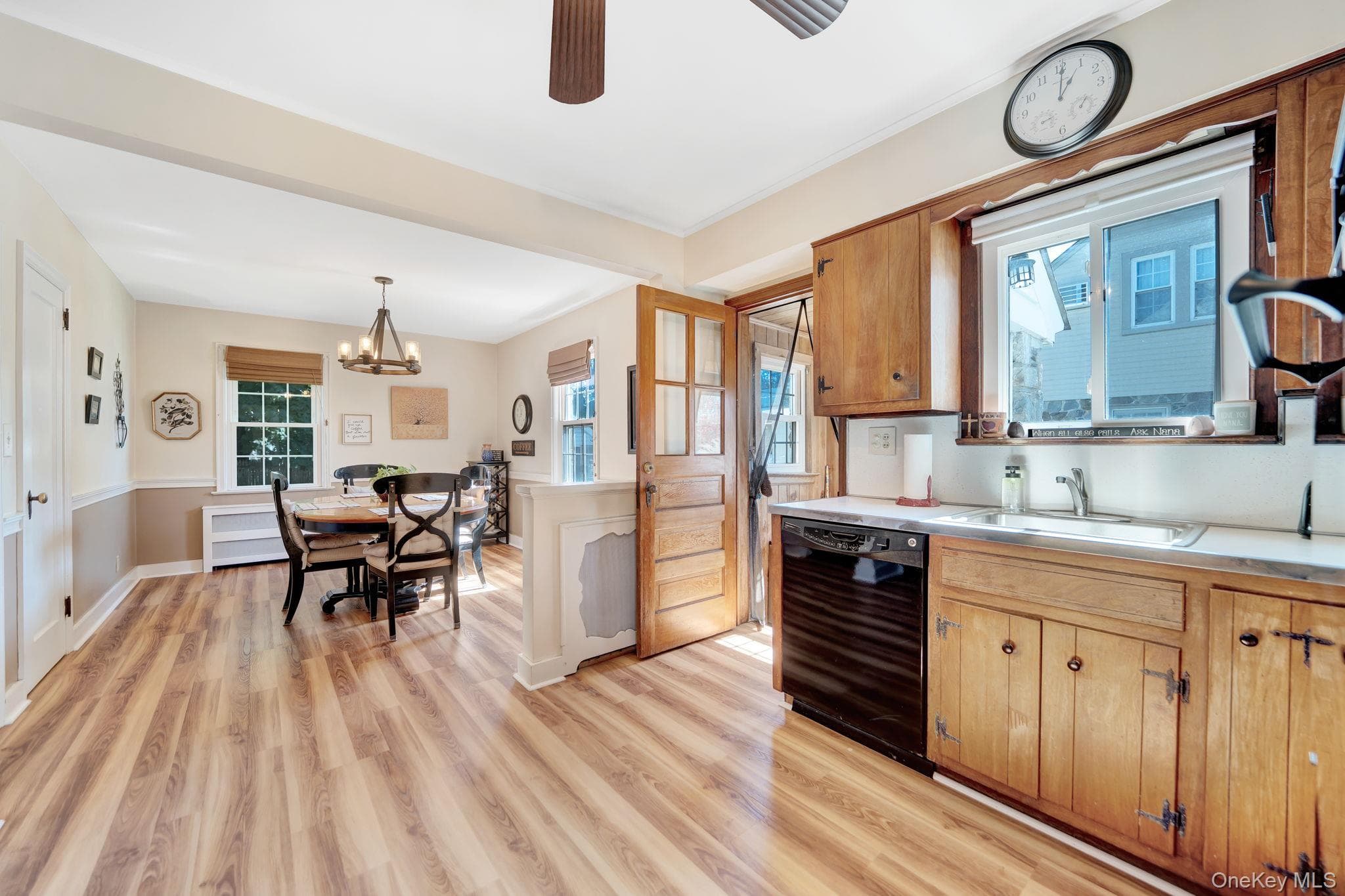 1843 Beech Street thumbnail 19