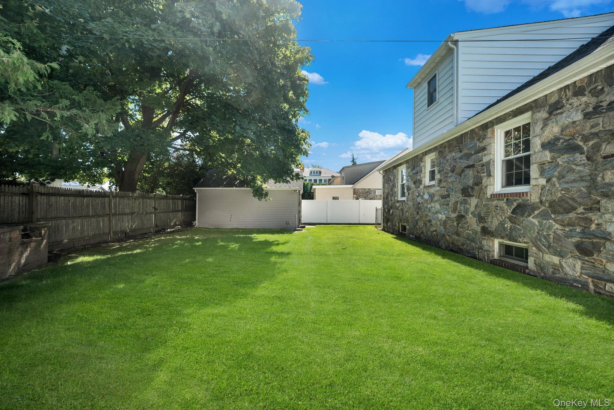 1843 Beech Street thumbnail 5