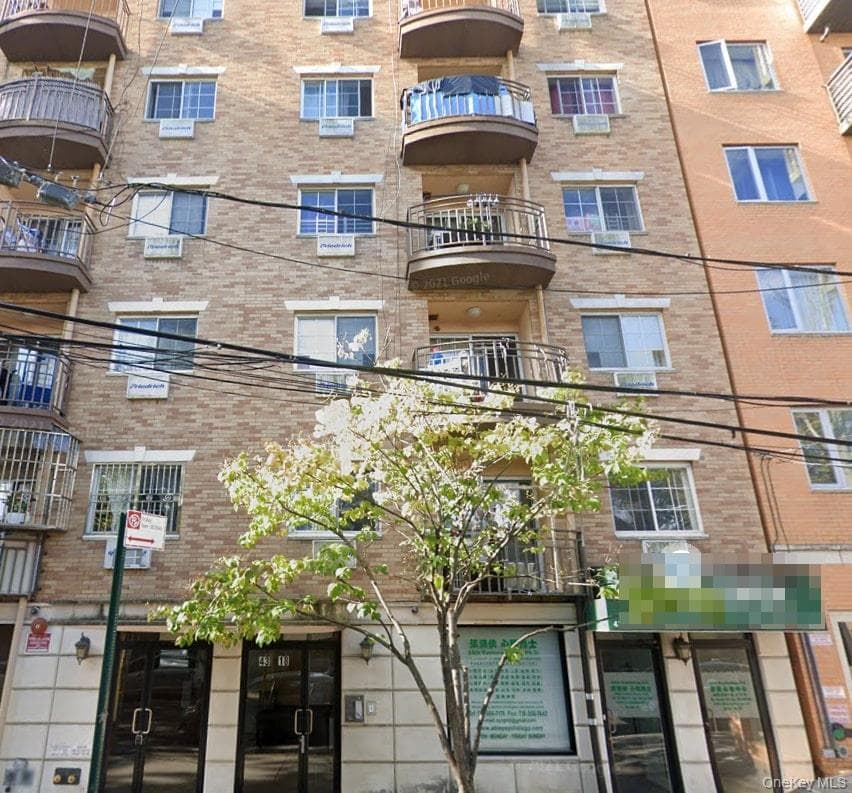 43-18 Robinson Street Unit: 7C, Flushing
