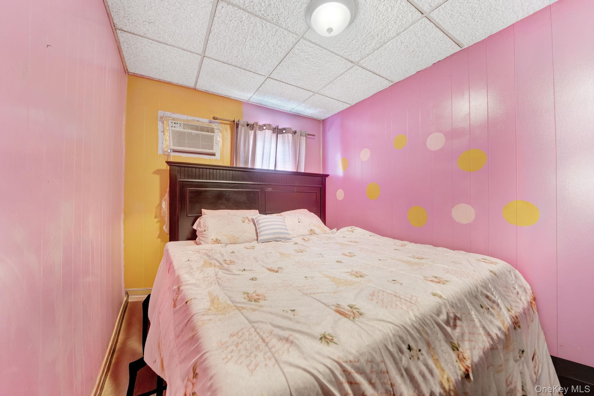 1646 E 36th Street thumbnail 15