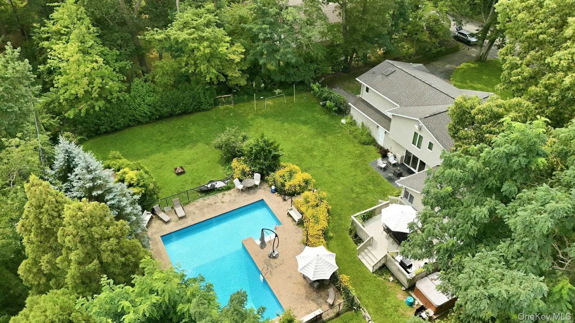 11 Soundview Drive thumbnail 36