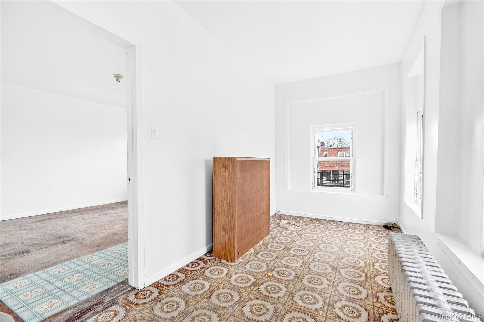 759 E 221st Street thumbnail 32