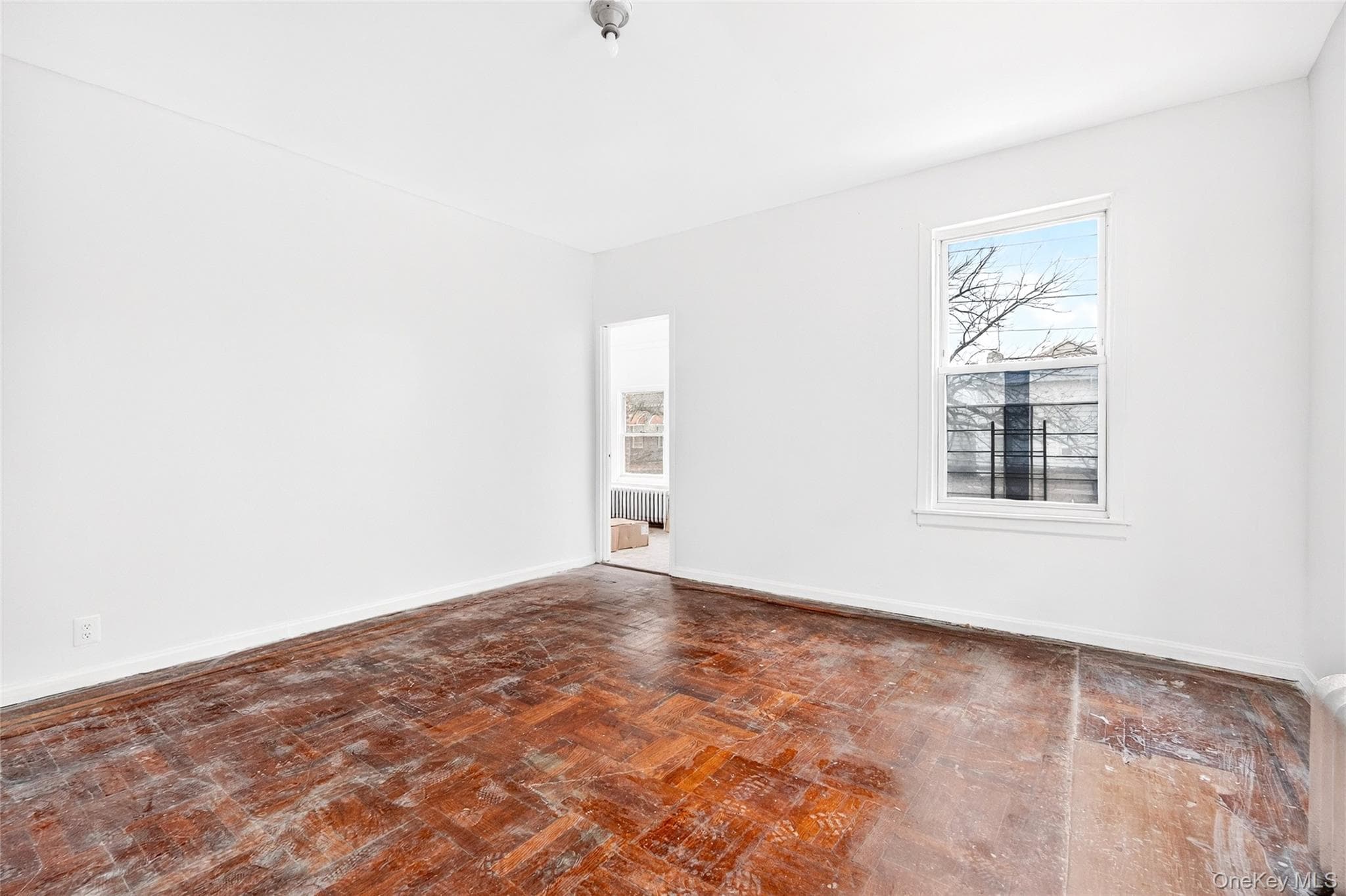 759 E 221st Street thumbnail 31