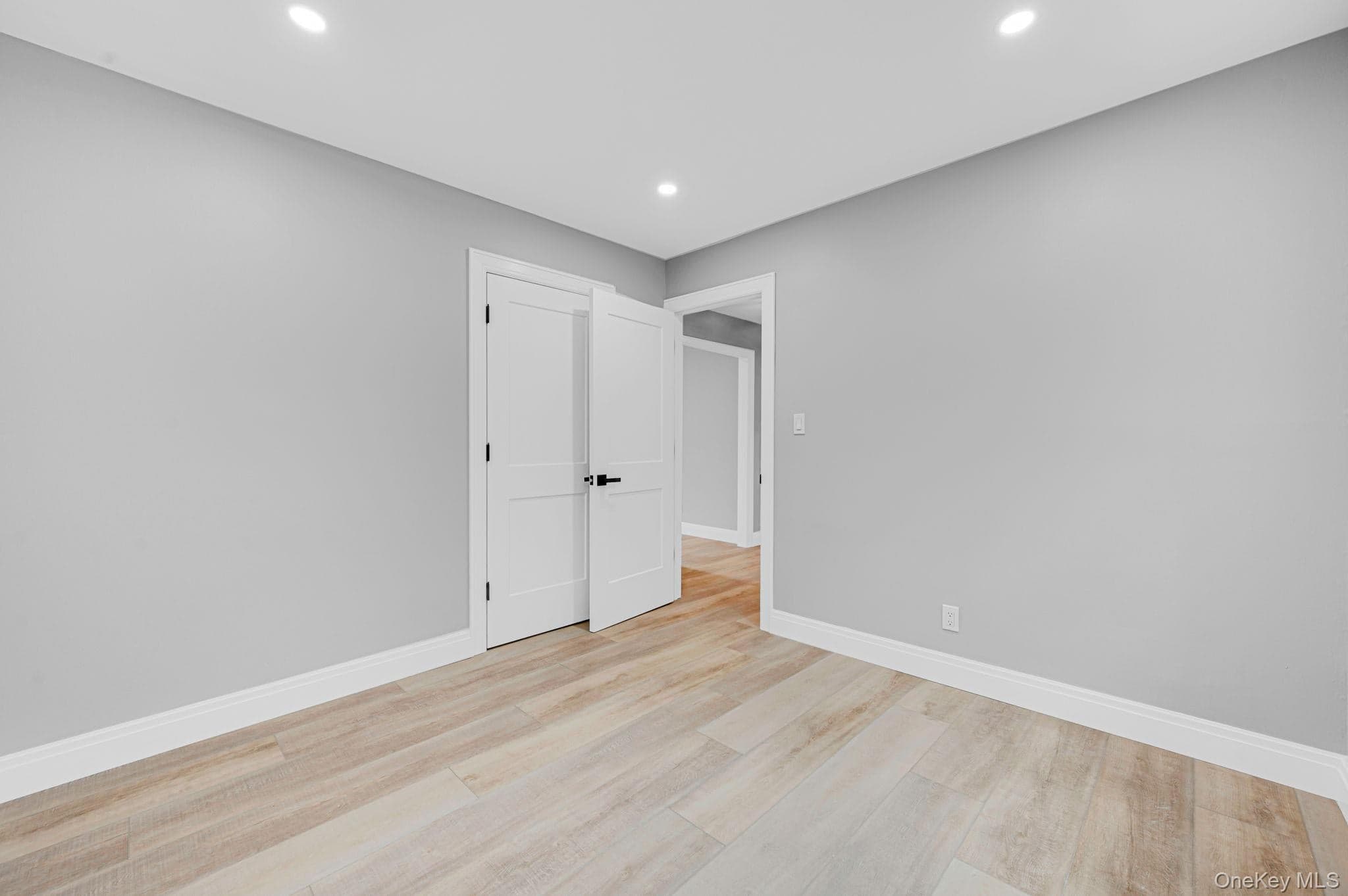 11 Mayfield Drive thumbnail 13