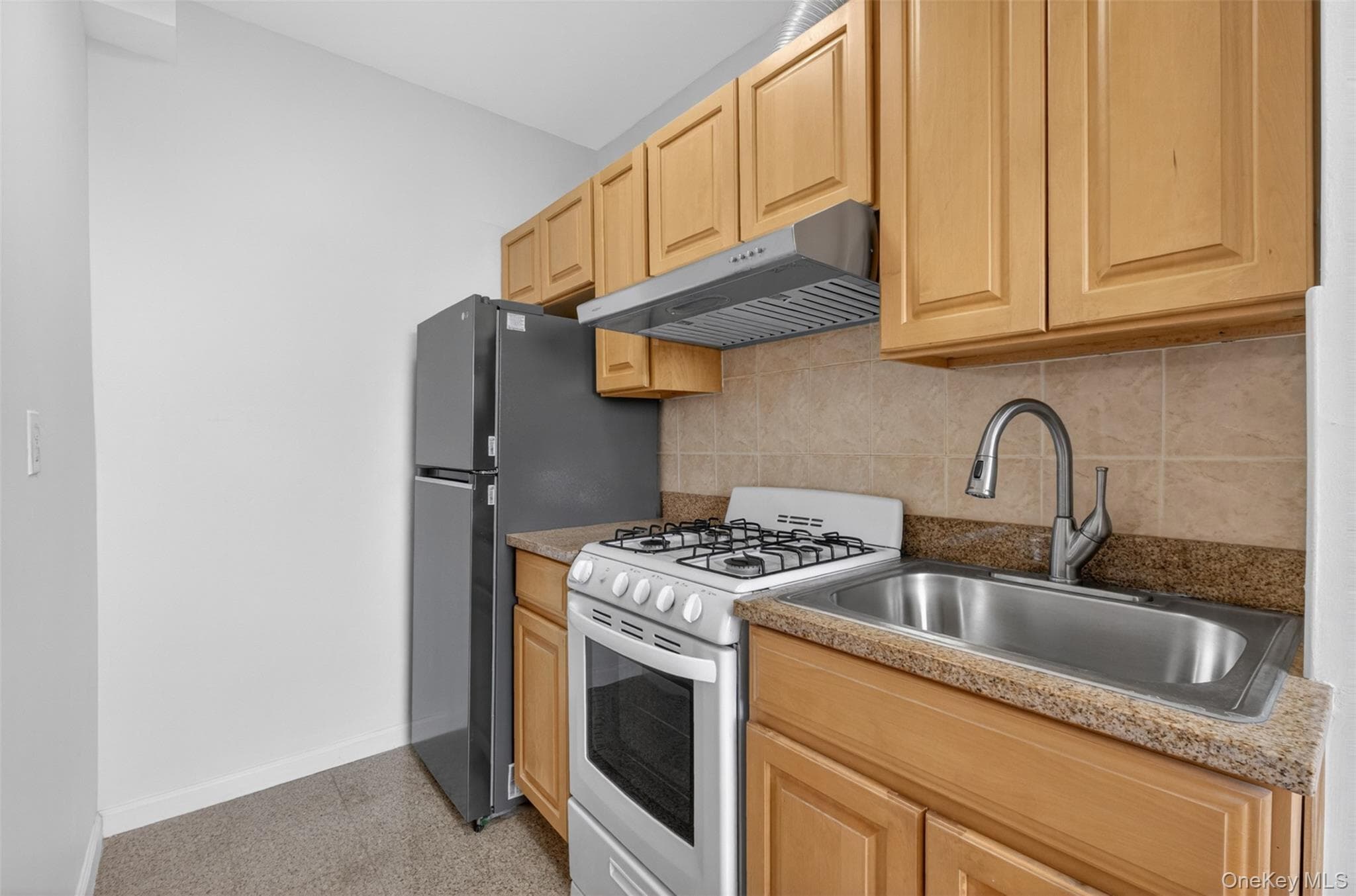99-72 66th Rd Rd Unit: 7F thumbnail 11