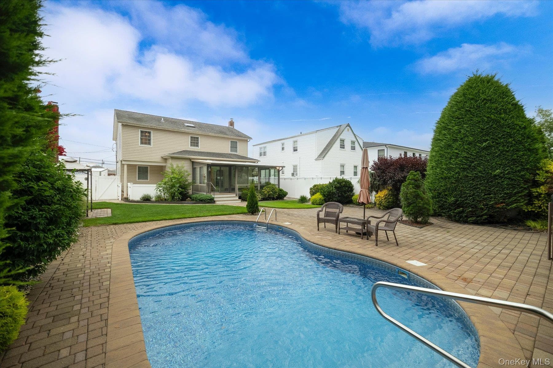 948 Cathedral Avenue thumbnail 5