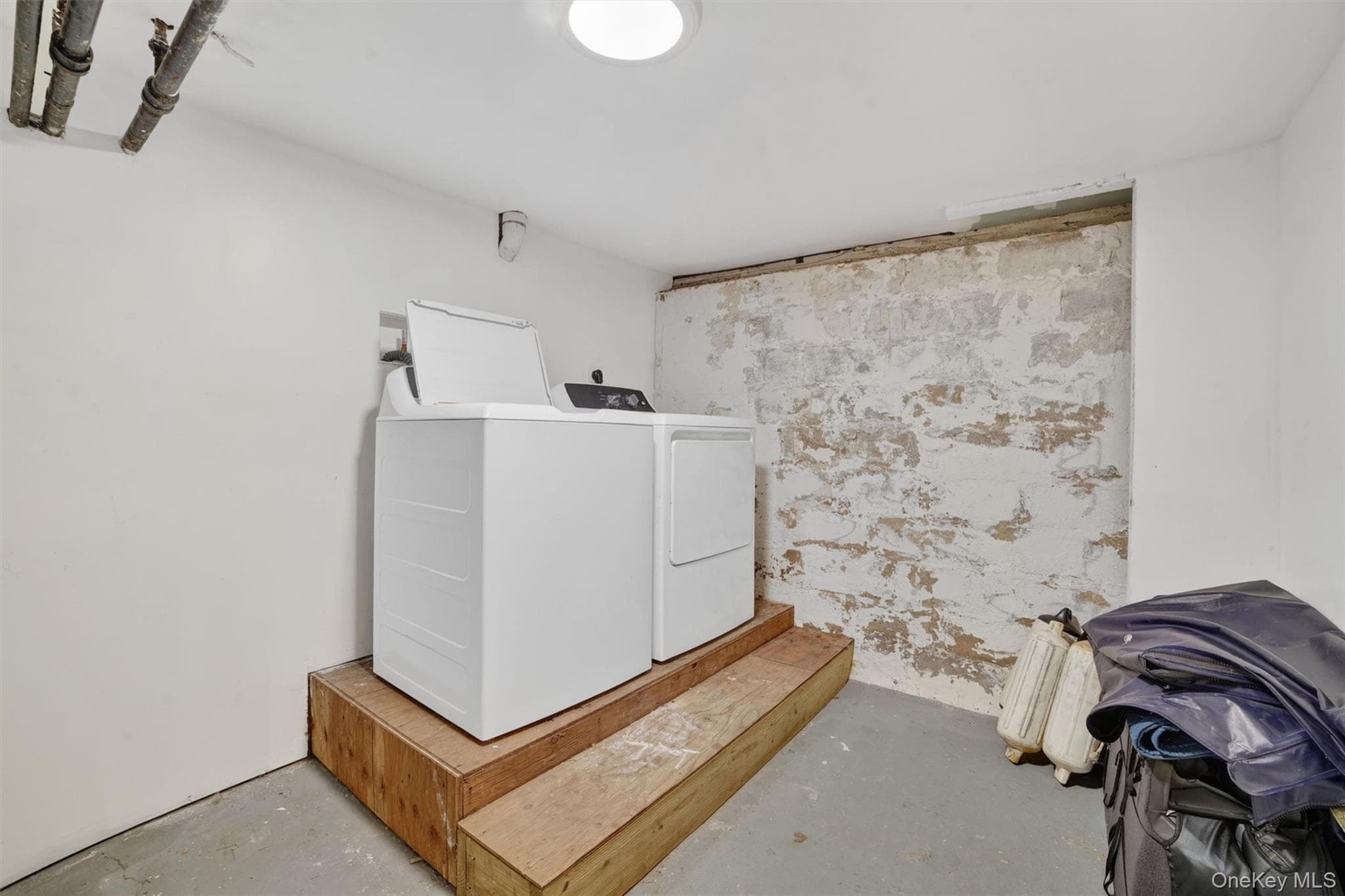 903 Howard Avenue thumbnail 31