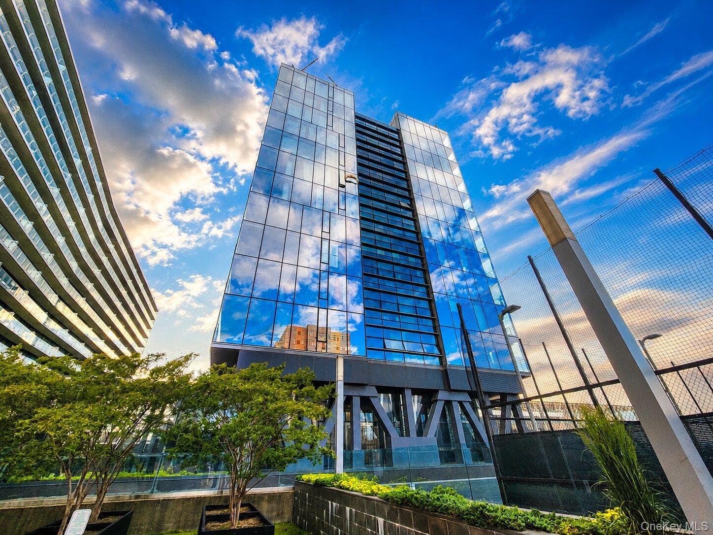 131-05 40 Road Unit: 16J, Flushing