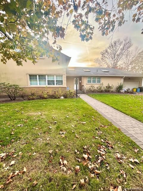 573 Fairway Drive, Woodmere