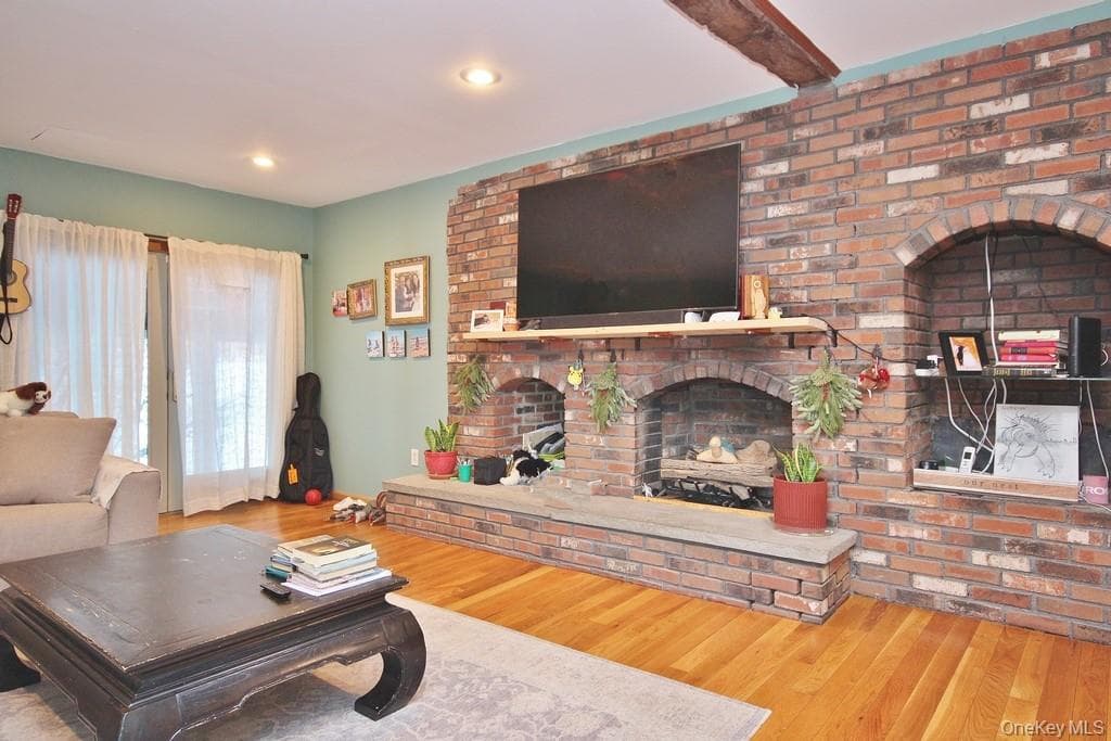 487 Black Meadow Road thumbnail 23