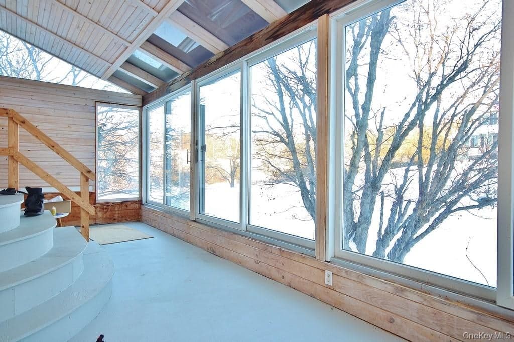 487 Black Meadow Road thumbnail 20