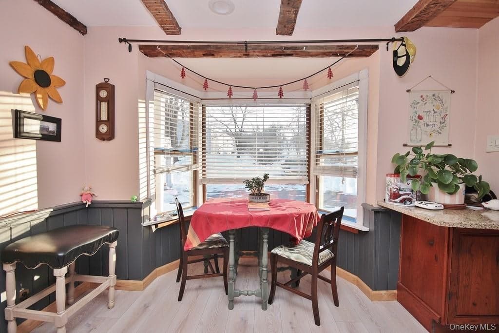 487 Black Meadow Road thumbnail 14