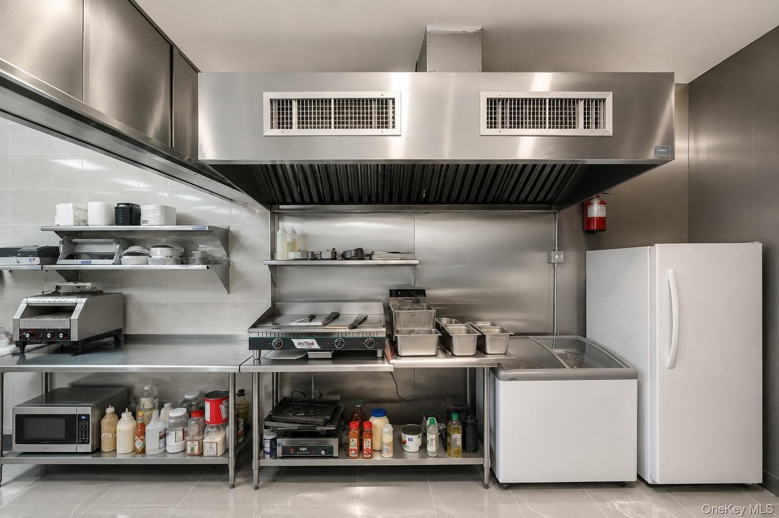 6121 Fresh Pond Road thumbnail 10