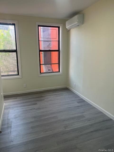 9414 Corona Avenue thumbnail 18