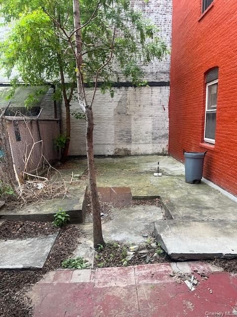 9414 Corona Avenue thumbnail 11