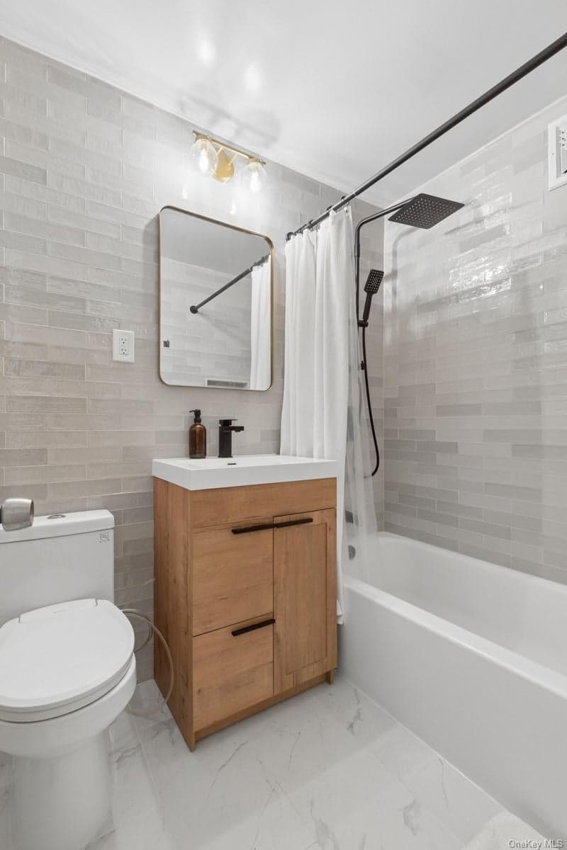 94-11 59th Avenue Unit: D9 thumbnail 4