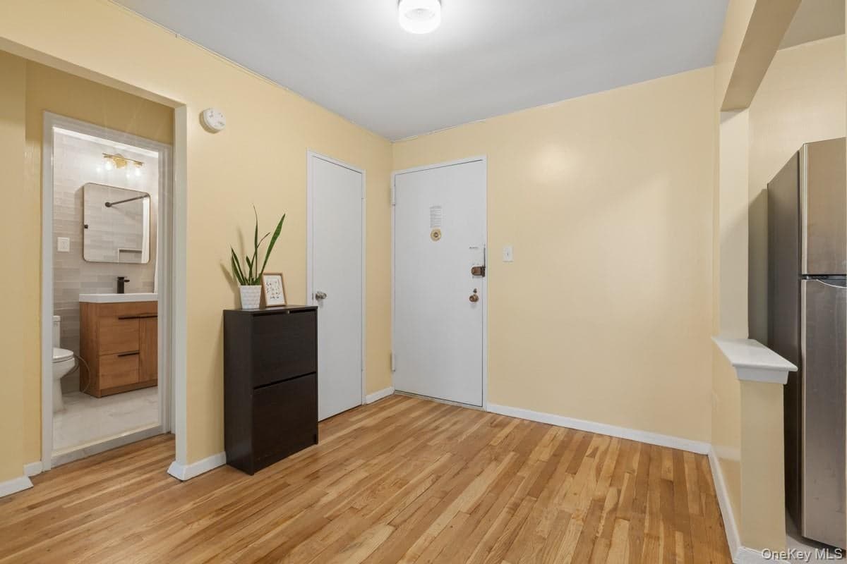 94-11 59th Avenue Unit: D9 thumbnail 3