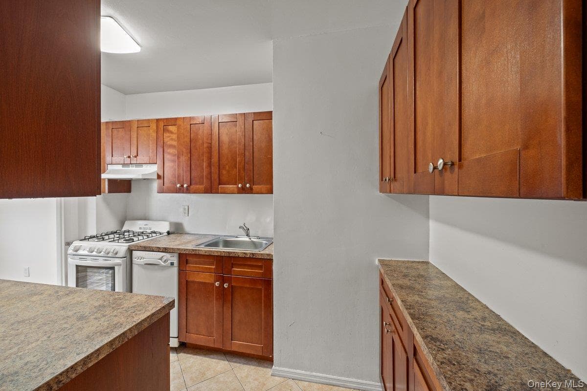 735 Kappock Street Unit: 7B thumbnail 3