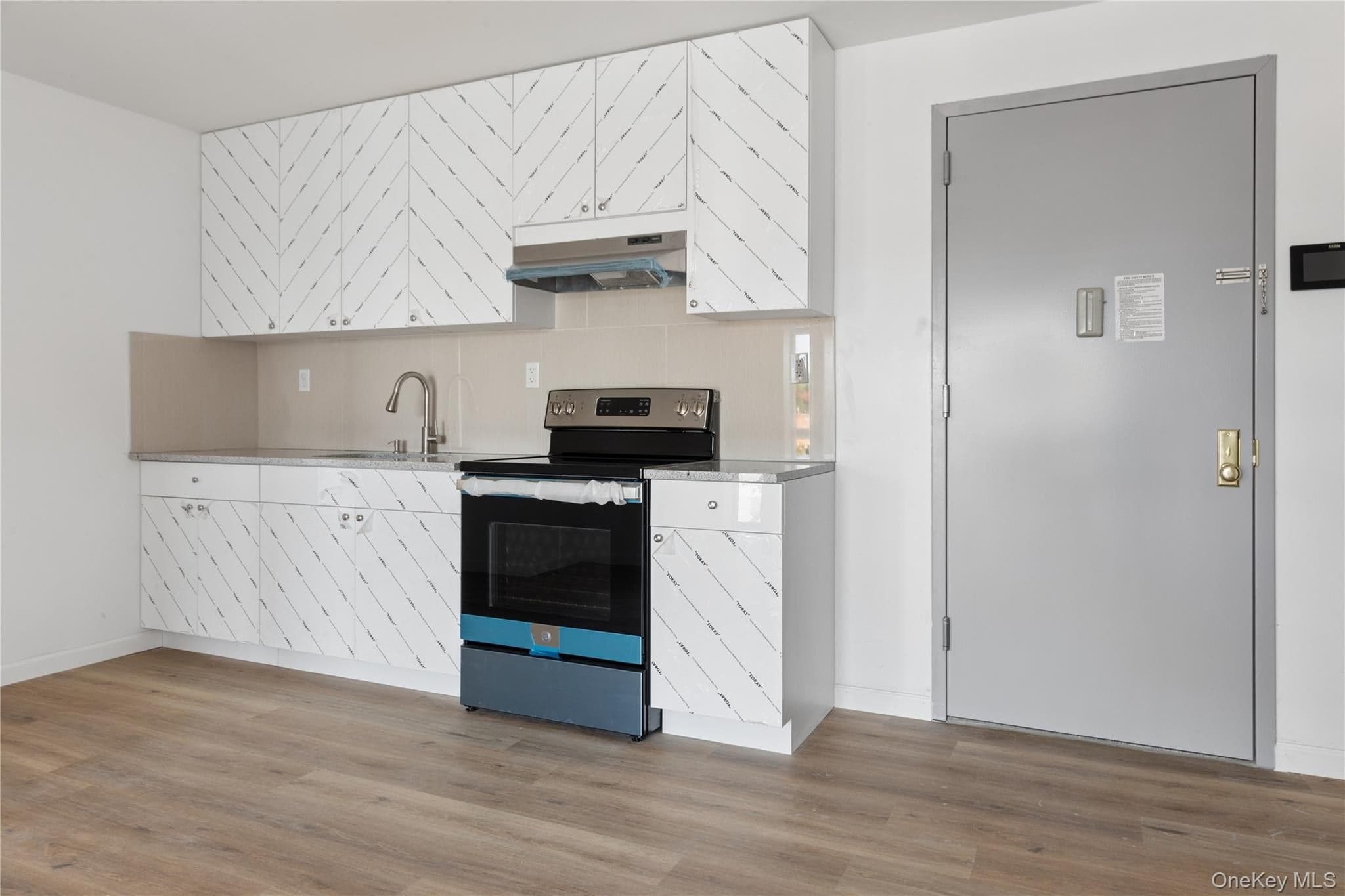 70-25 Queens Boulevard Unit: 1B thumbnail 2