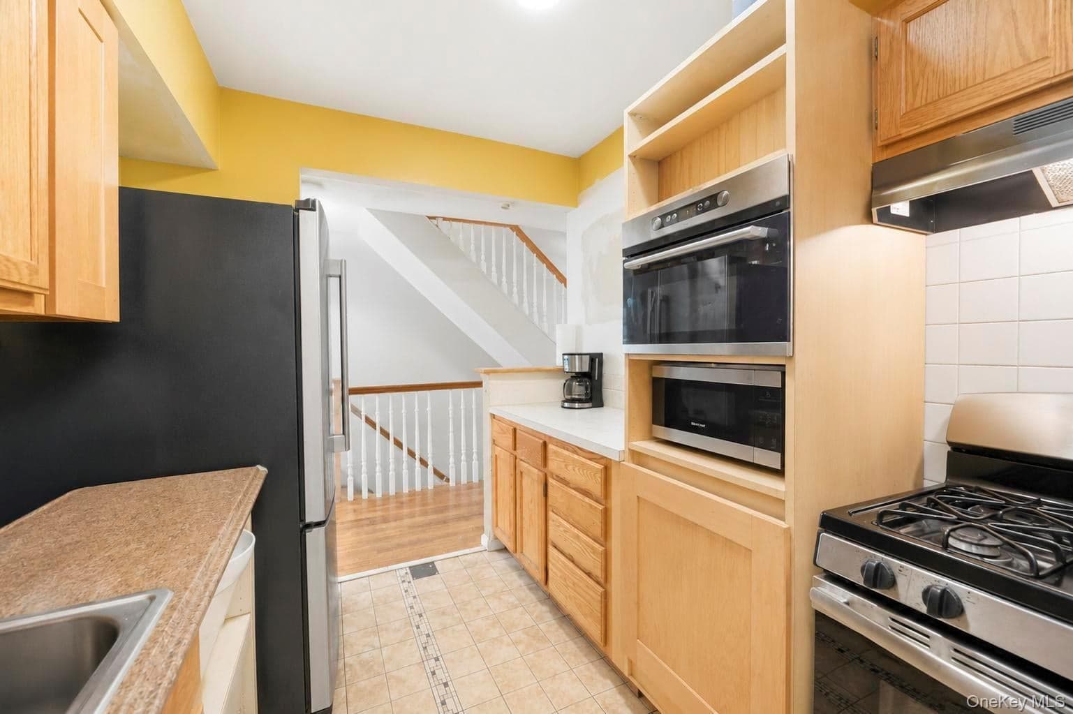 425 Barbey Street thumbnail 8