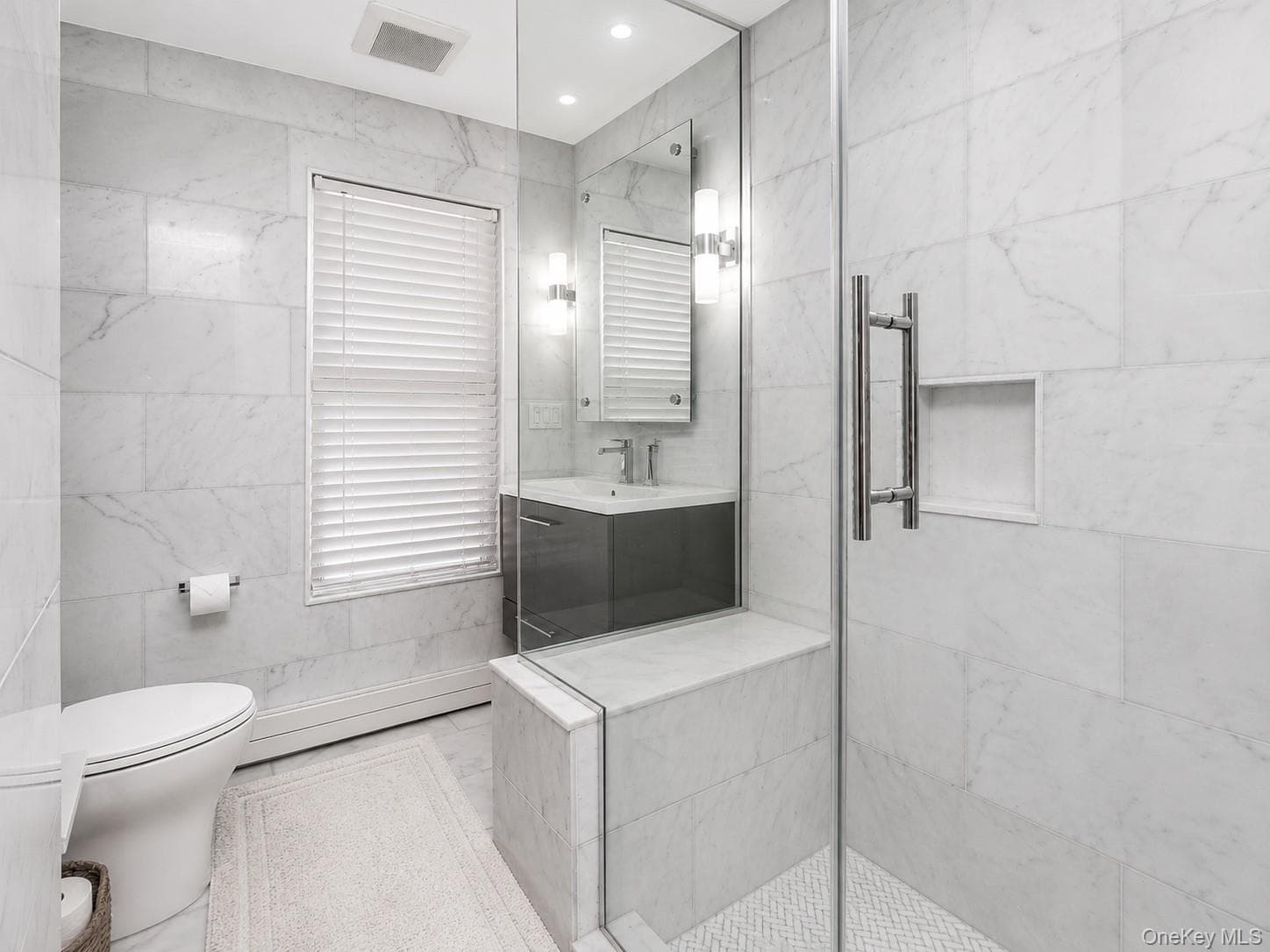 636 E 219th Street thumbnail 11