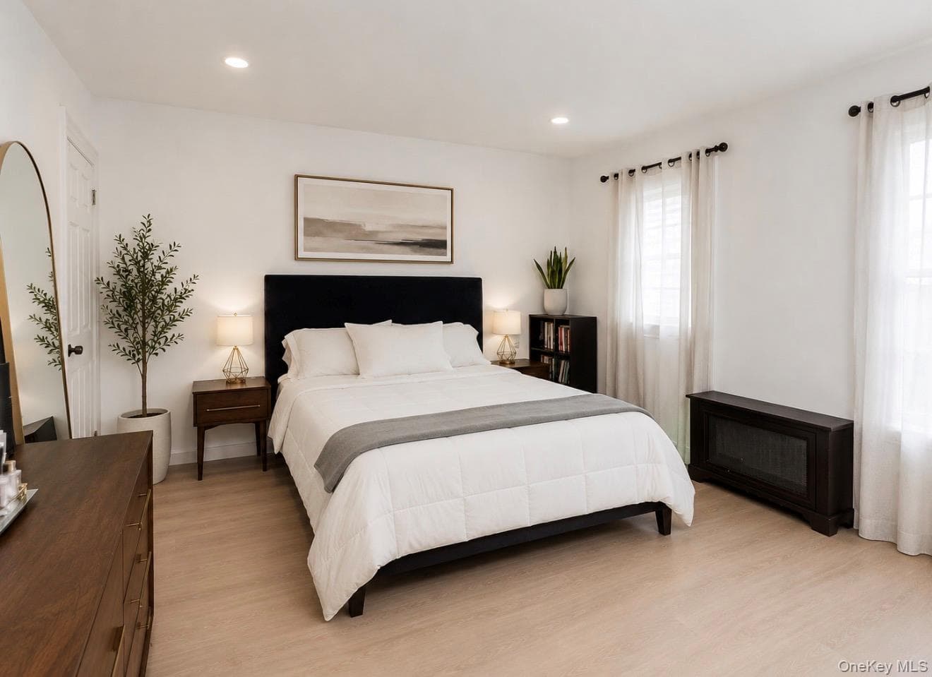 636 E 219th Street thumbnail 9