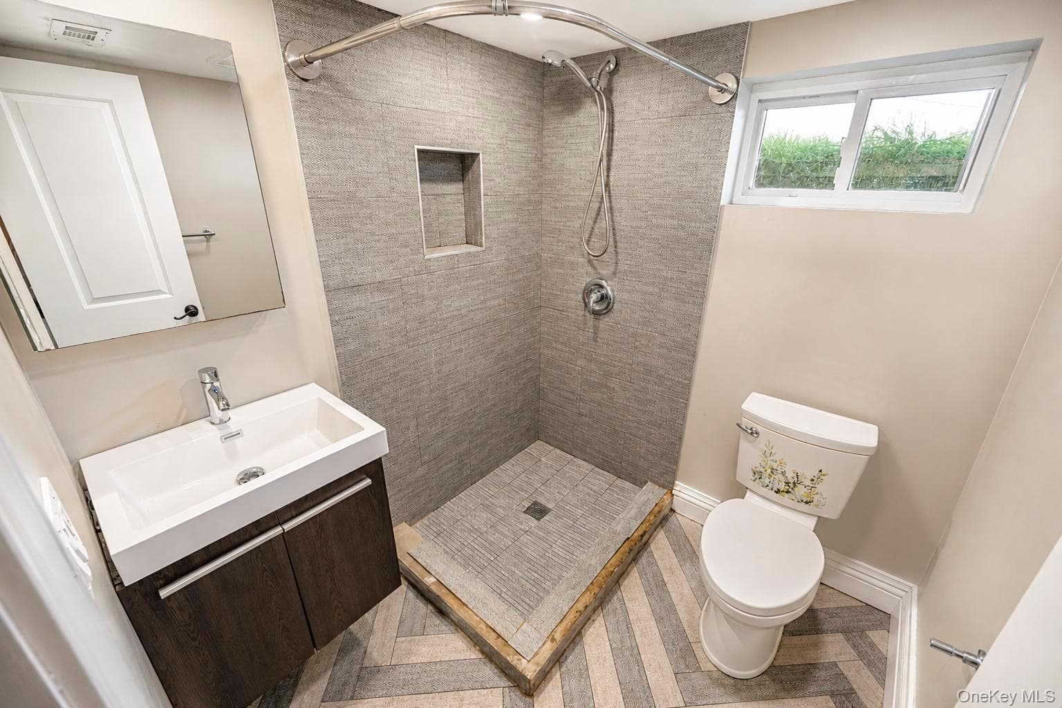 18 Catherwood Crescent thumbnail 13