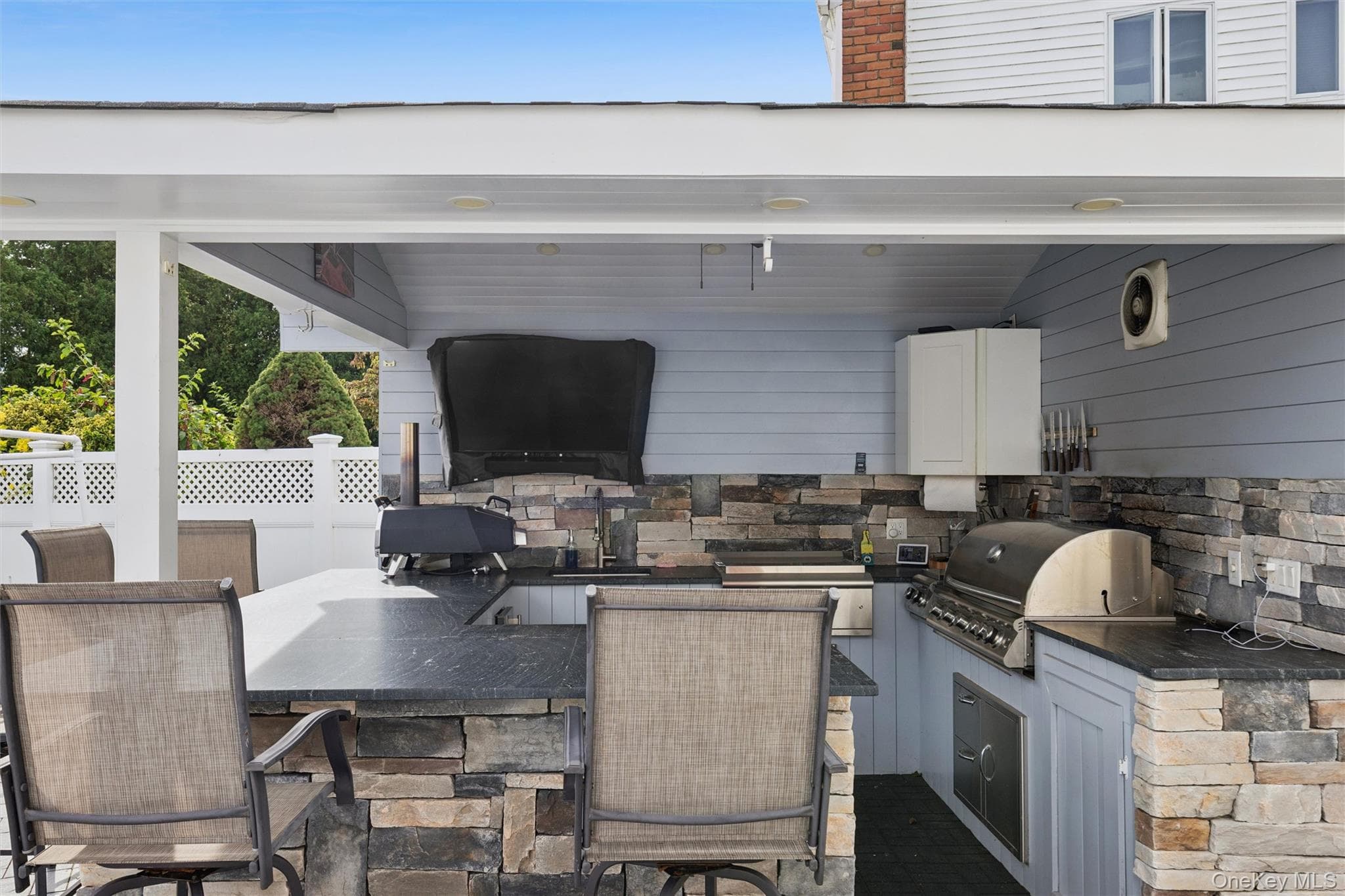 33 Sherwood Drive thumbnail 2