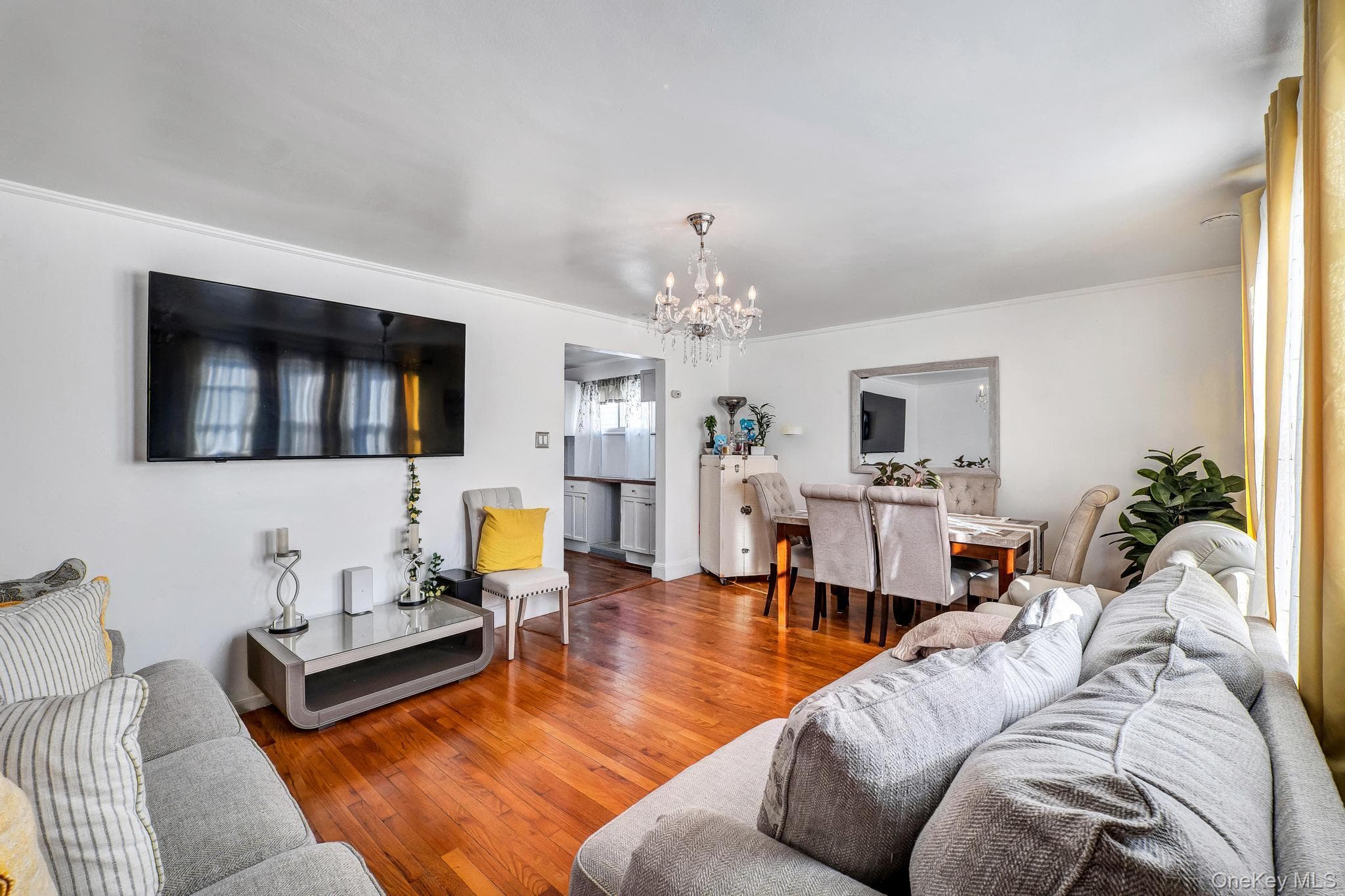 1651 Hering Avenue thumbnail 20